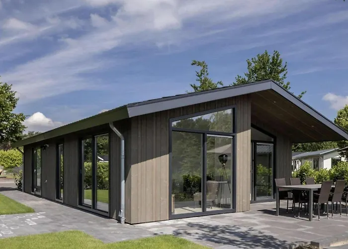 Chalet In Eindhoven Near Center *