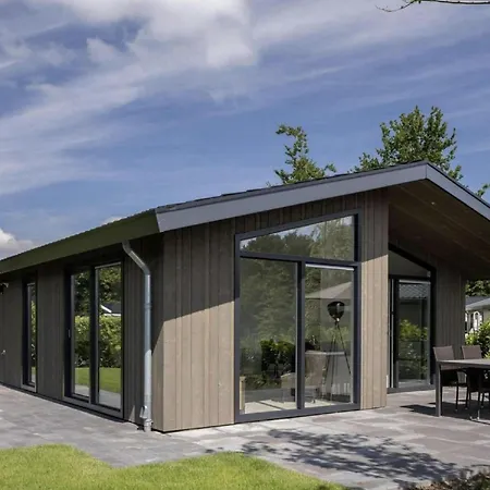 Chalet In Eindhoven Near Center *